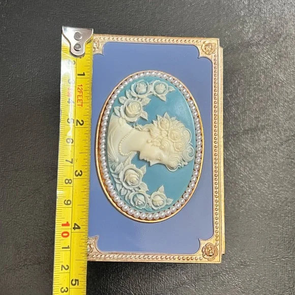 Blue Cameo Music Jewelry Box Plays ‘Wind Beneath My Wings Gold Accents Japan BMG